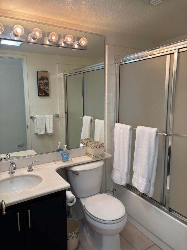 Building Photo - 77896 Woodhaven Dr N