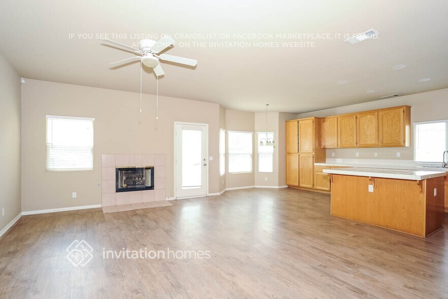 Building Photo - 4208 Sungate Dr