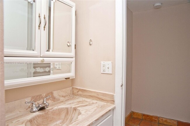 Building Photo - 19216 NE 25th Ave