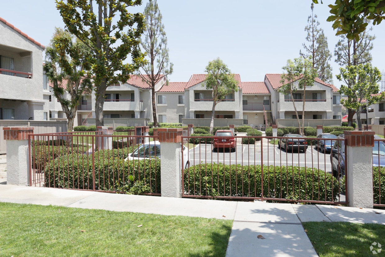 Nova Pointe Apartments Colton