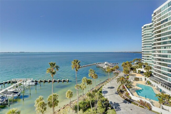 Building Photo - 988 Blvd of the Arts