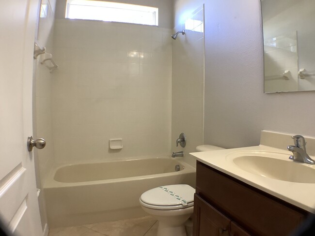 Building Photo - 4/3 Rental Home-Reserve at Minneola