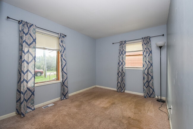 Building Photo - 1107 Hilltop Blvd