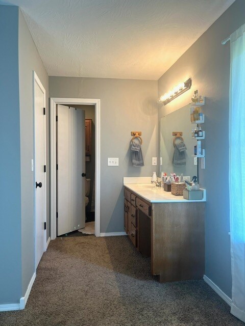 Building Photo - 390 Brook Ave