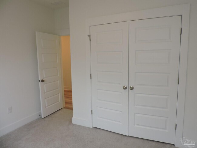 Building Photo - 6521 Paso Fino Dr