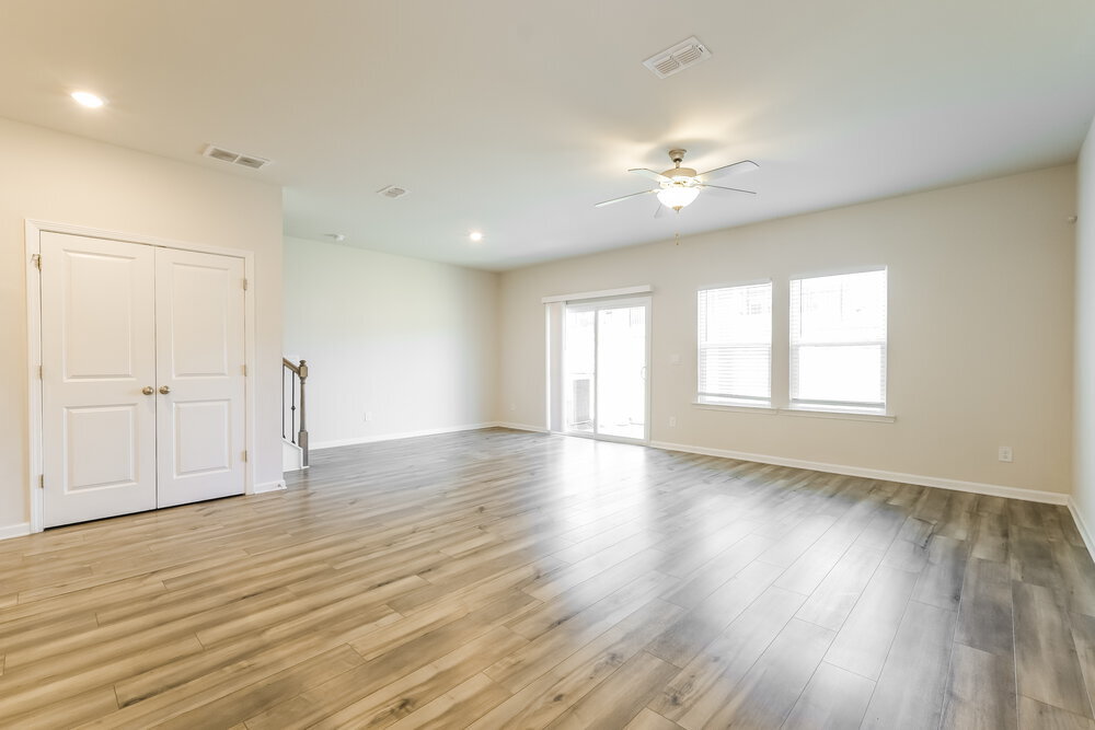 Building Photo - 1672 Villageside Ct