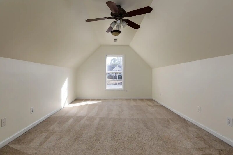 Building Photo - 112 Isleworth Pl