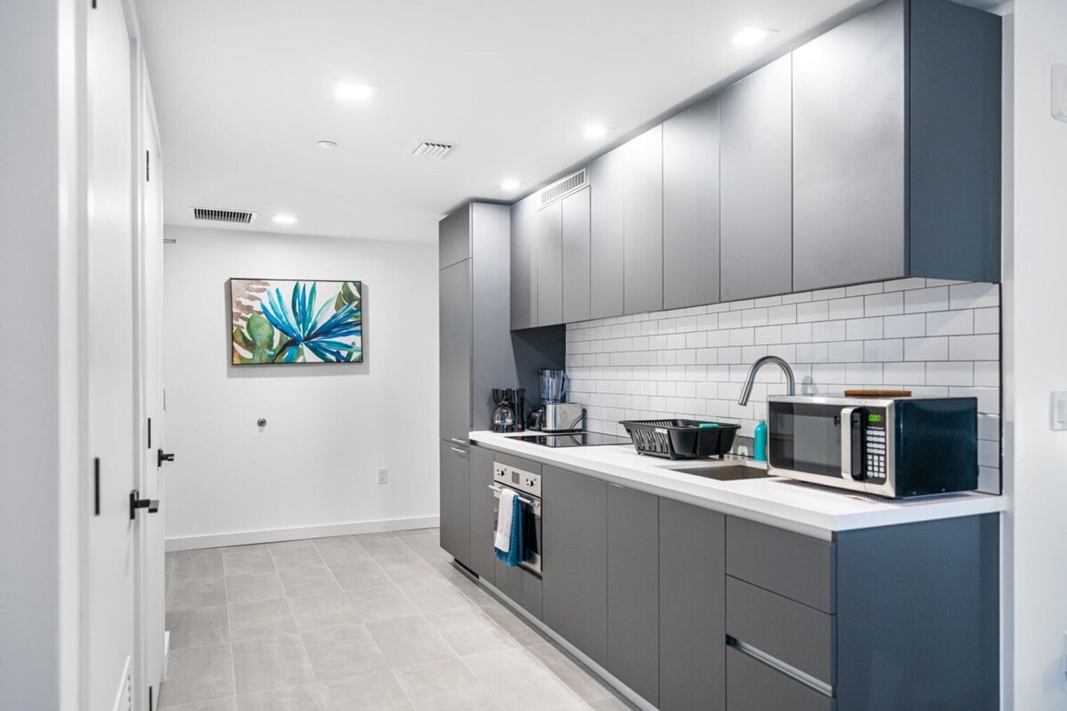 Building Photo - 227 NE 2nd St