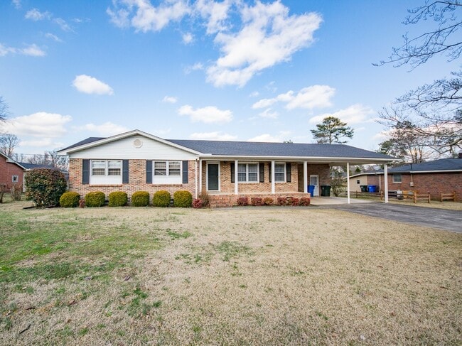 Primary Photo - Great location near downtown Athens! Lawn Care included, new LVP flooring! Fenced yard!