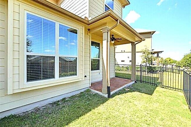 Building Photo - 14001 Avery Ranch Blvd