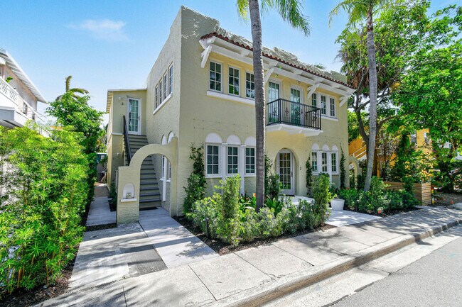 Building Photo - 212 Oleander Ave