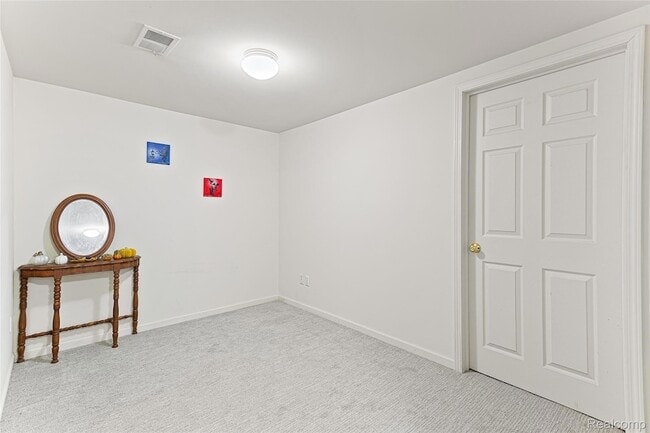 Building Photo - 1033 Calpernia
