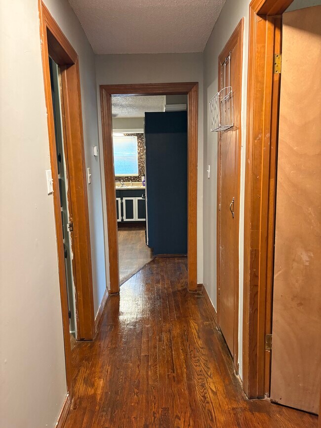 Building Photo - 1421 E Lockheed Ct