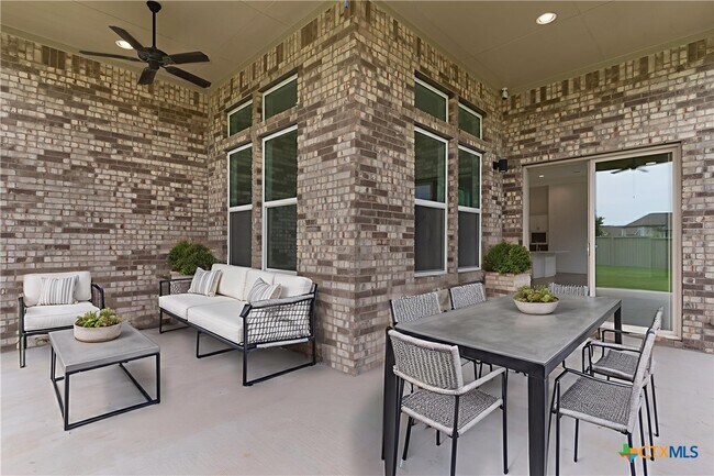 Building Photo - 746 Faith Dr