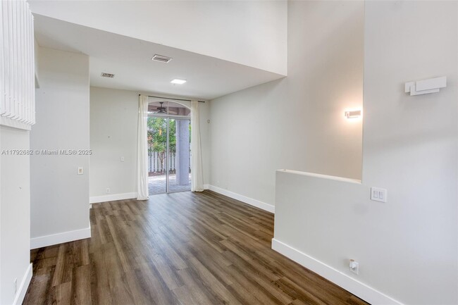 Building Photo - 3755 SW 50th St