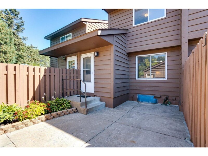 Building Photo - 2458 Crestwood Dr