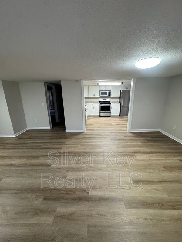 Building Photo - 1858 Reed Rd