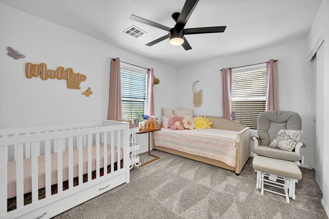 Building Photo - 11142 Romola St