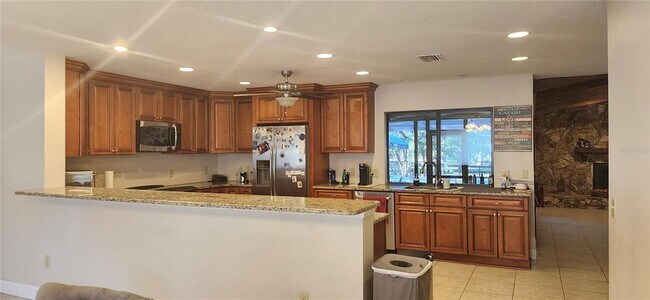 Building Photo - 1804 E Wheeler Rd