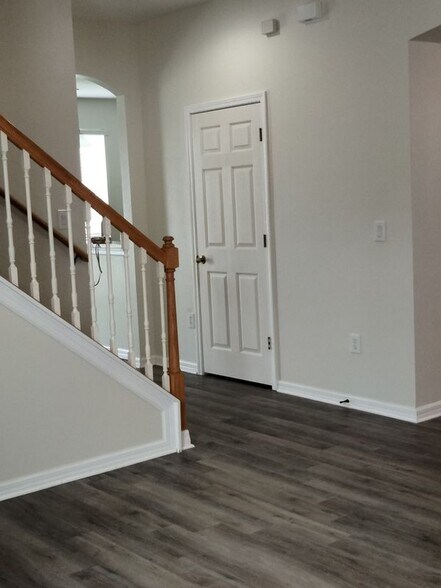 Building Photo - 1105 Windton Oak Dr