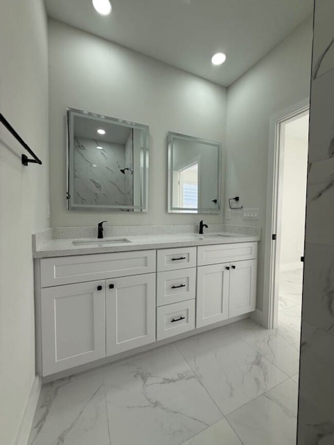 Building Photo - Brand-New 3-Bedroom Home for Rent in Lehigh Acres – Modern Design + Special Offer!