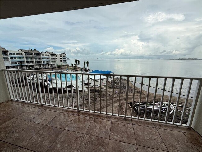 Building Photo - 5155 Isla Key Blvd S