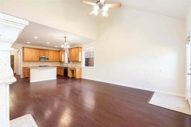 Building Photo - 2725 Tangerine Ln