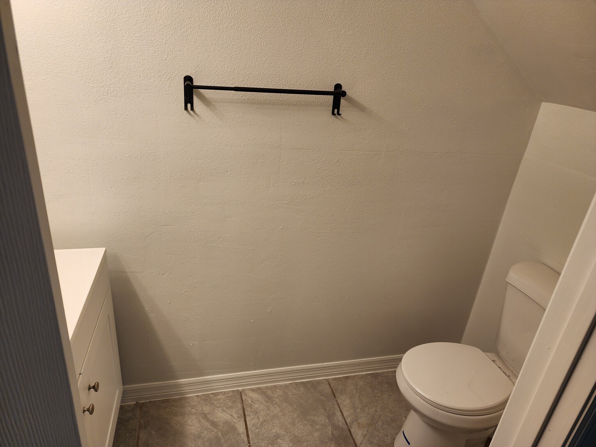 Building Photo - 3001 S Pines Dr