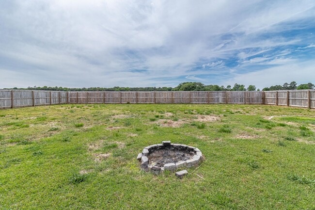 Building Photo - WELCOME HOME! 3 BR | 2 BA Home in Pikevill...