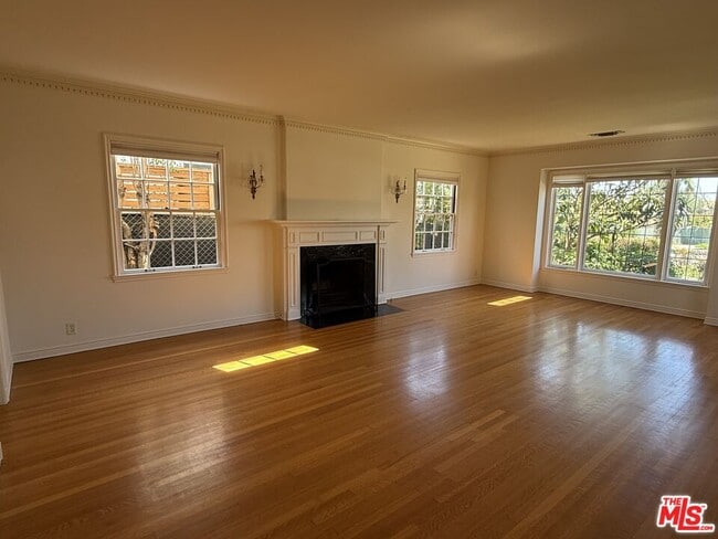 Building Photo - 2910 Motor Ave