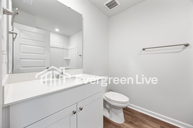 Building Photo - 1243 English Oaks St