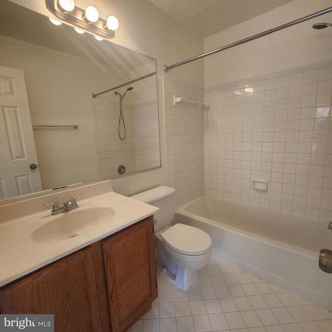 Building Photo - 7261 St Lucia Ct