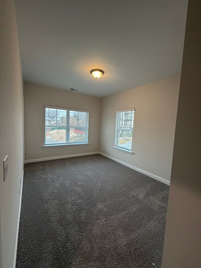 Building Photo - BRAND NEW TOWNHOMES AVALIABLE NOW