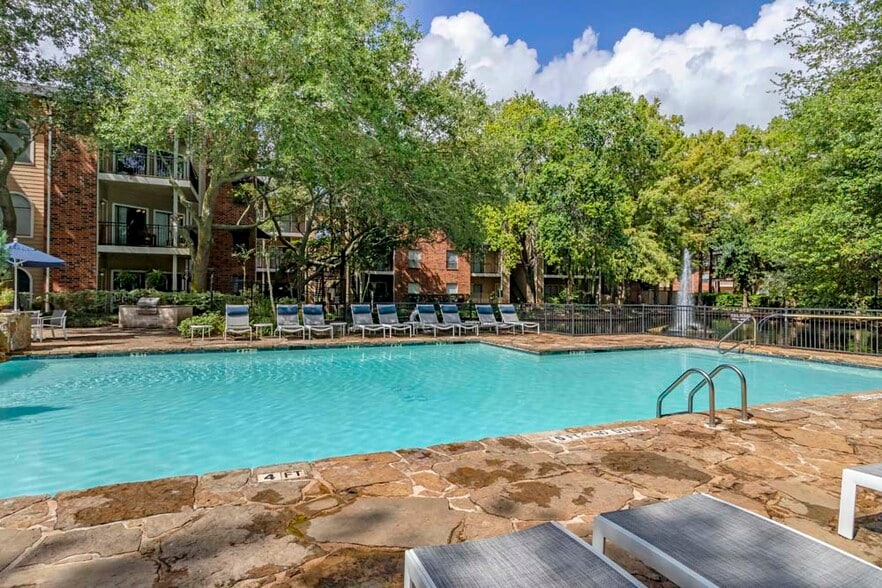 Foundations at River Crest & Lions Head 1700 Rivercrest Dr Sugar Land