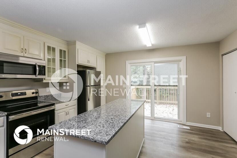 Building Photo - 4946 McAlpine Ln