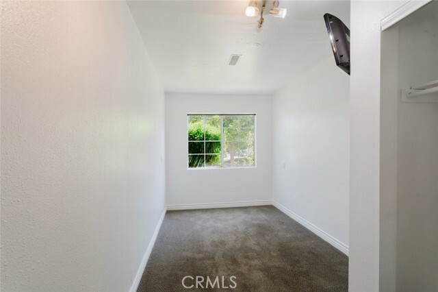 Building Photo - 37347 Waterman Ave