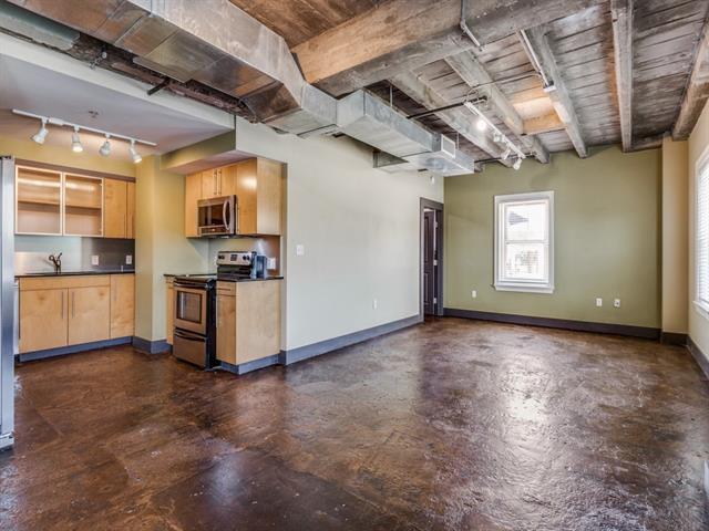 Building Photo - 329 E Colorado Blvd