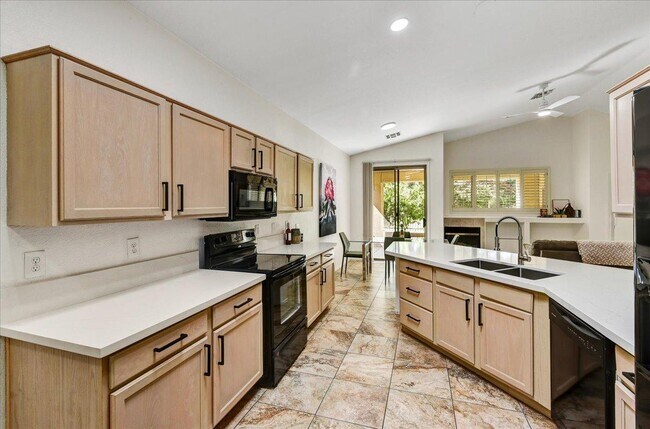 Building Photo - 3247 E Maldonado Dr