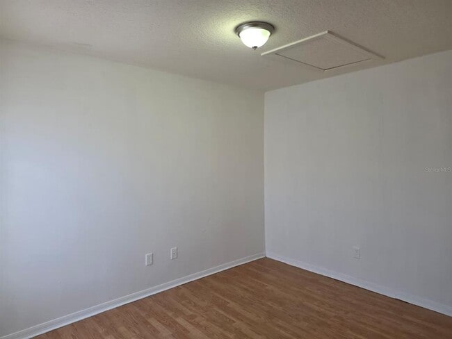 Building Photo - 475 Caribbean Dr