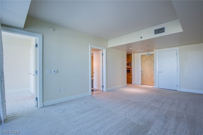 Building Photo - 2700 S Las Vegas Blvd