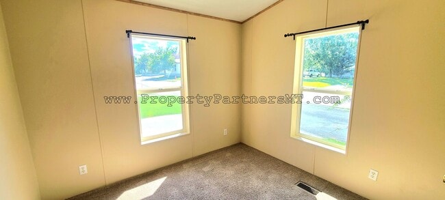 Building Photo - 3 Bed 2 Bath Modular house