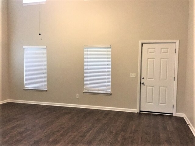 Building Photo - 122 Spring Lakes Dr