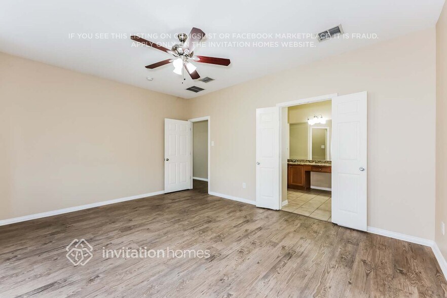 Building Photo - 932 Matagorda Ln