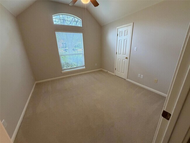 Building Photo - 8413 Sea Ash Cir
