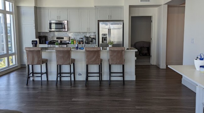 Building Photo - 5933 Sunstone Dr
