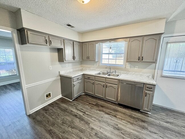 Building Photo - 4446 Broad Creek Cove