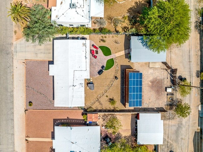 Building Photo - PRELEASE August 2026! Spacious 4-Bedroom Home Near UA & Banner Health!