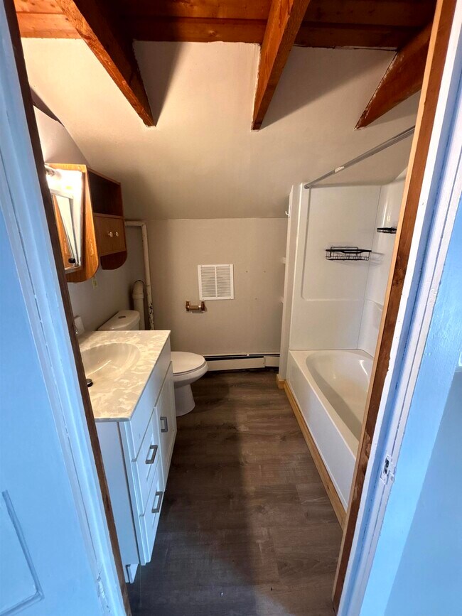 Building Photo - 2733 Dartmouth College Hwy