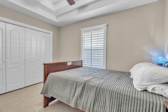 Building Photo - 3814 Sandcliff Dr