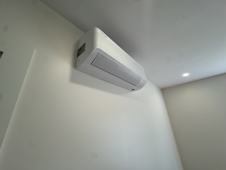 Building Photo - 430 Ridge Rd